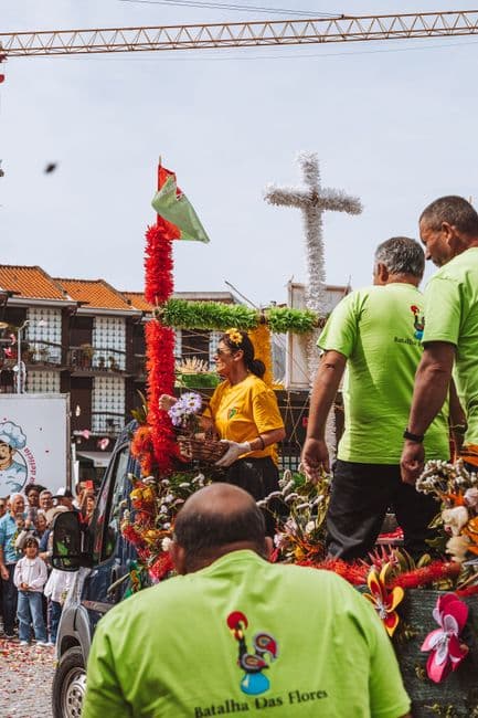 Fiesta: Batalla de Flores de Laredo, Laredo