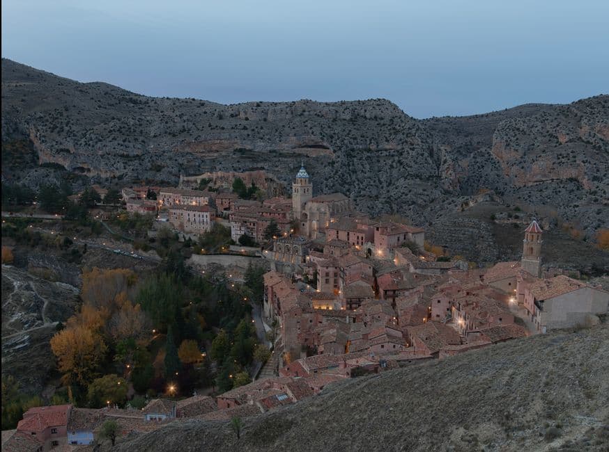 Fiesta patronal: Fiestas de San Roque, Santa Margarita y el Rolde de Mirambel, Mirambel