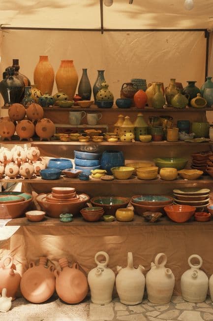Mercadillo: Mercáu Polesu de los Güevos Pintos, Siero