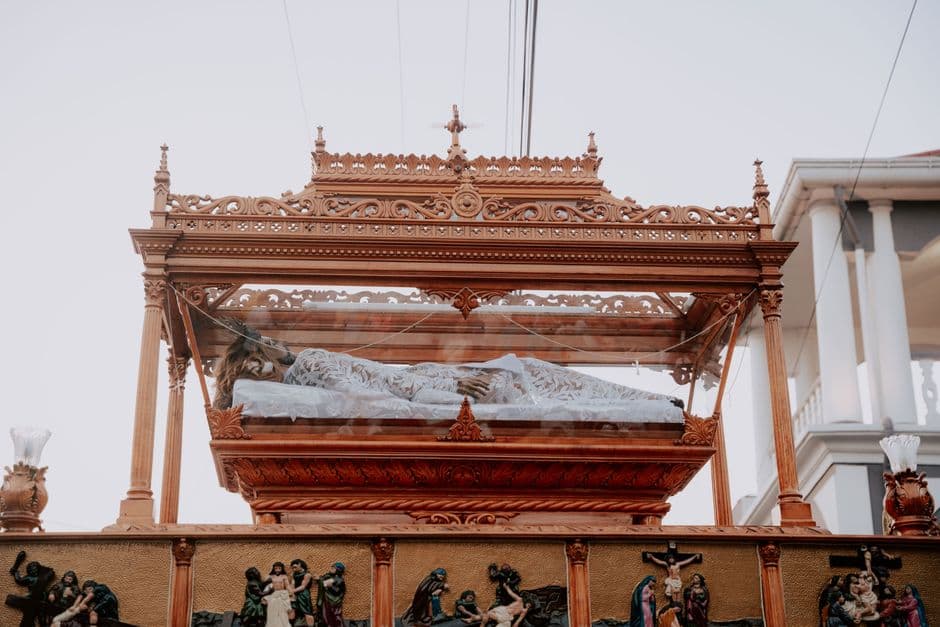 Fiesta patronal: Procesión de las Alabardas del Cristo de la Albahaca, Bolaños de Calatrava