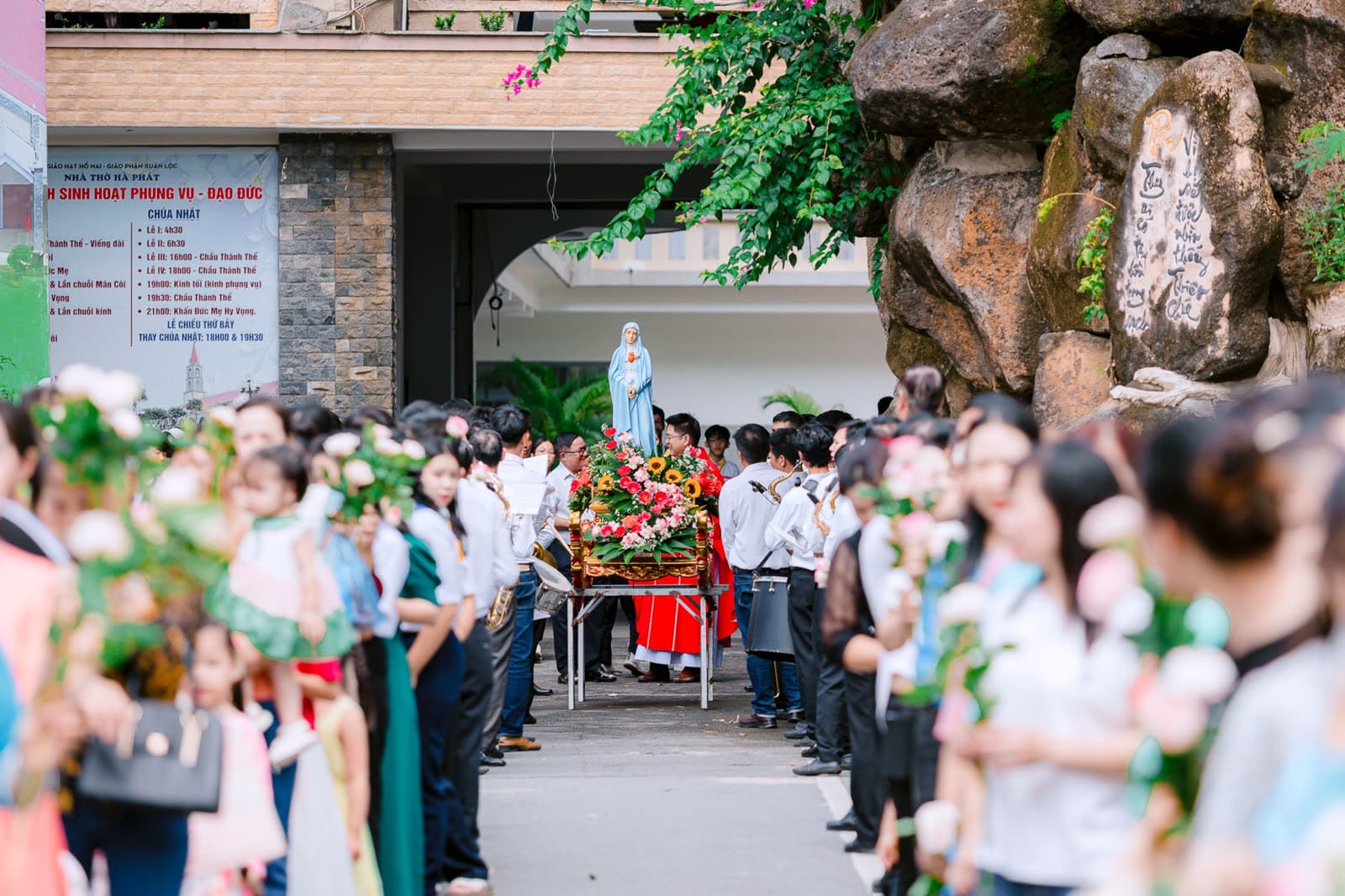Fiesta patronal: Romería del Rocío, Almonte